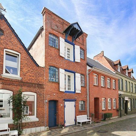 Altes Kontorhaus Kajuete Apartman Husum  Kültér fotó