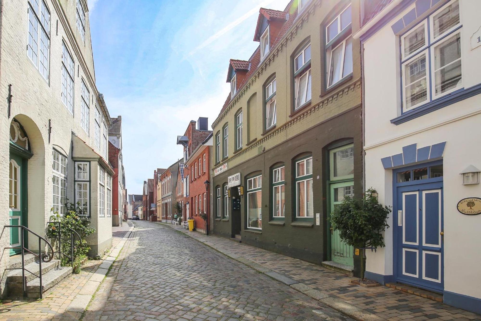 Altes Kontorhaus Kajuete Apartman Husum  Kültér fotó